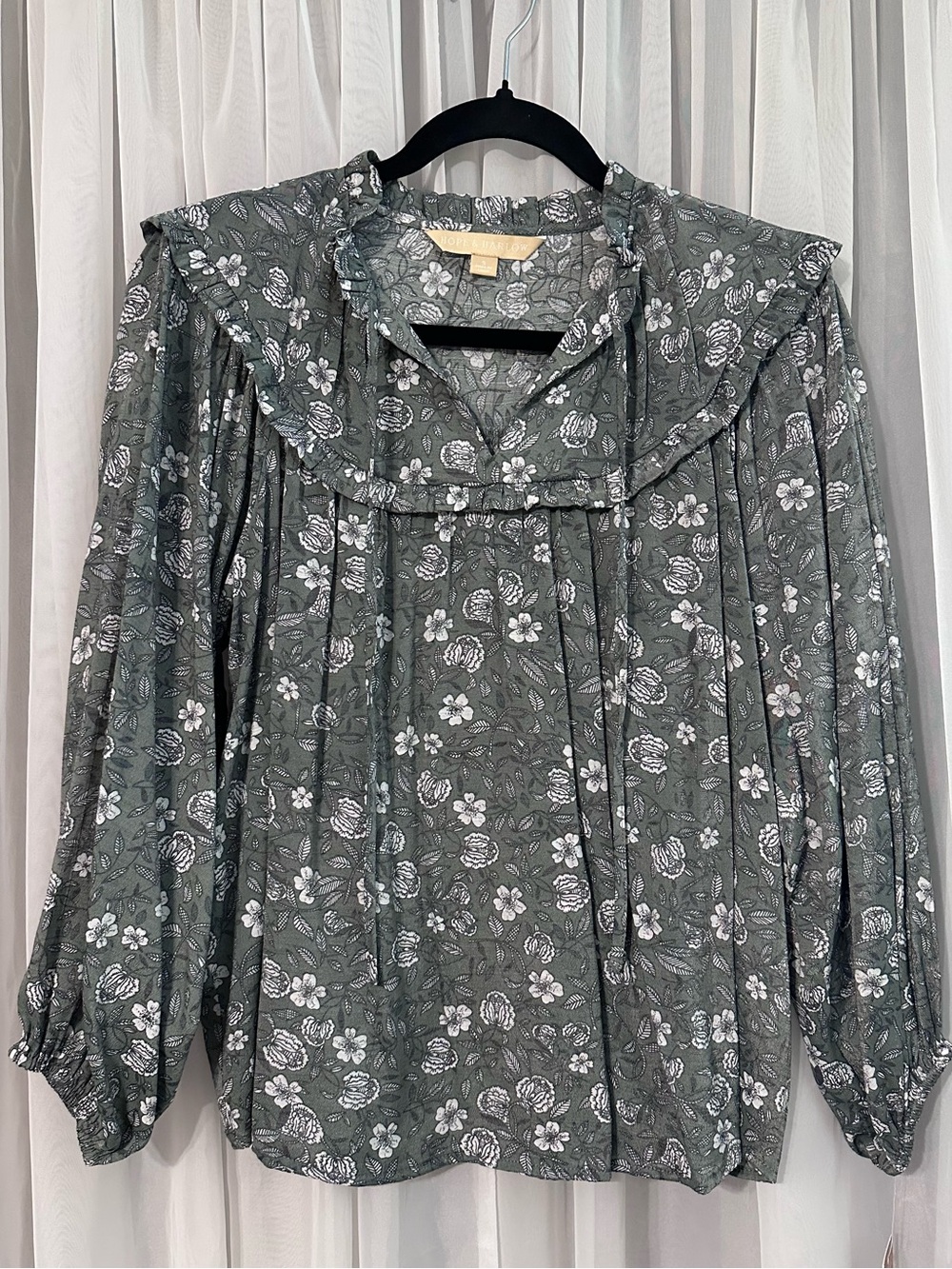 Hope & Harlow Olive Green Floral Oversized LongSleeve Tie Neck Top Size S